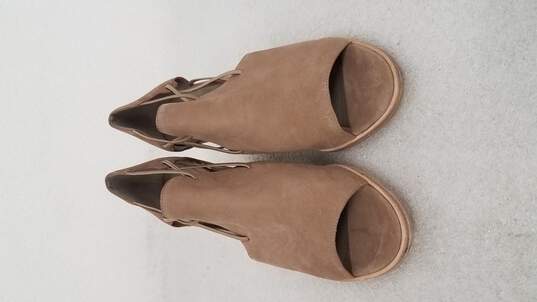Eileen Fisher Nikki Beige Nubuck Leather Women's  Peep Toe Heels sz 9.5 image number 4