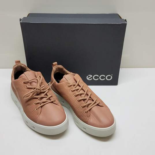 Ecco Street 720 Sneaker Women's Size 8-8.5 image number 1
