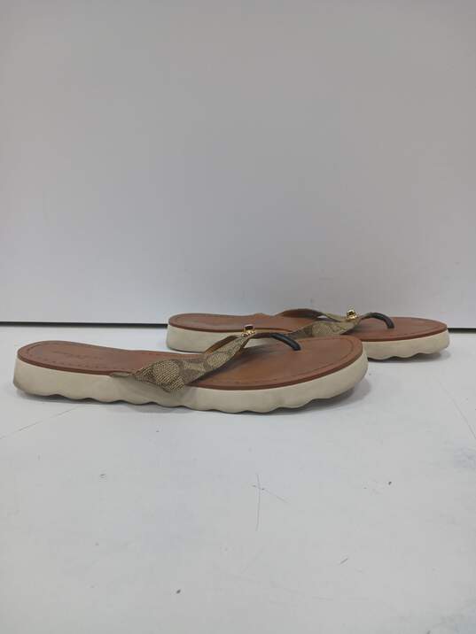 Coach Shelly Flip Flop Sandals Size 8.5 image number 4