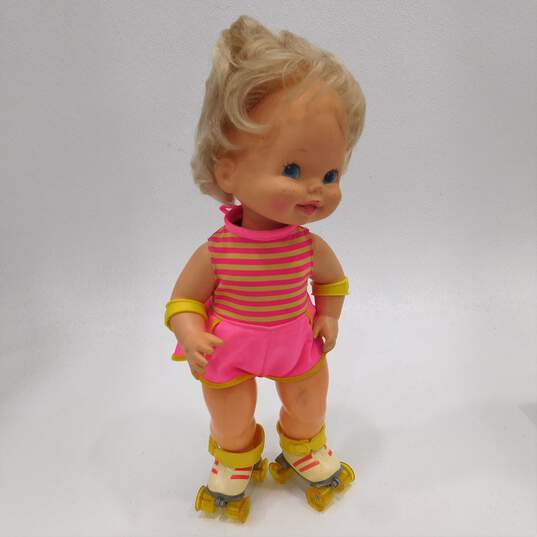 Vintage Dolls Ertl Bead Magic Mindy Mattel Baby Skates Little Big Ears image number 8