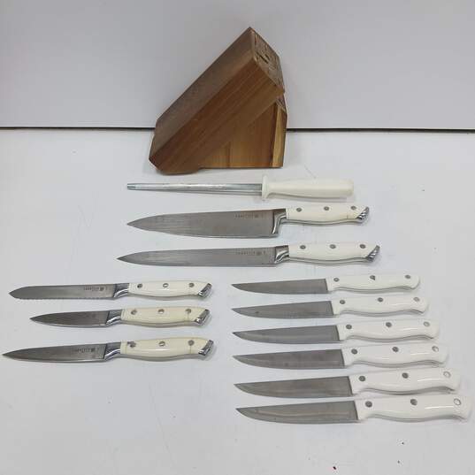 Sabatier 12 Piece Kitchen Knife Set W/Wooden Holder image number 2