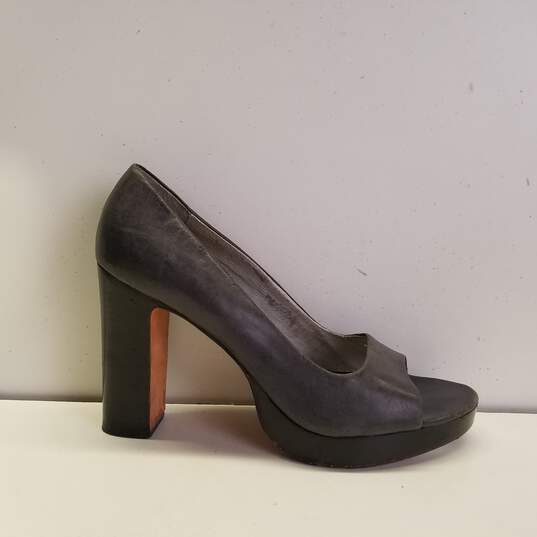 Kenneth Cole Gray Leather Slip On Platform Pump Heels Shoes Women's Size 7.5 image number 7