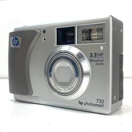 HP Photosmart 733 3.2MP Compact Digital Camera alternative image