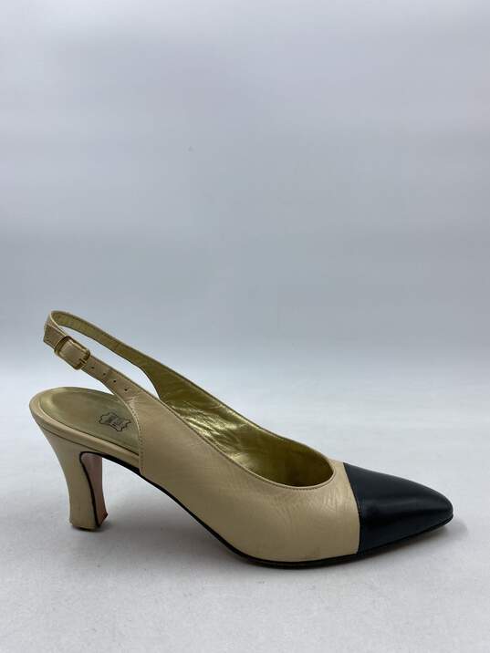 Authentic Bruno Magli Gold Slingback Heel W 7 image number 1