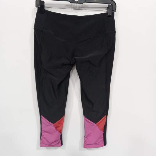 Women’s Nike Dri-Fit Cropped Athletic Leggings Sz S image number 2