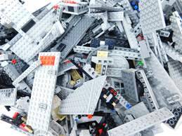 5.6 LBS LEGO Star Wars Bulk Box alternative image