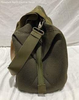 Dagne Green Landon air mesh carry all bag alternative image