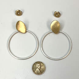 Designer Robert Lee Morris Soho Two-Tone Round Shape Classic Hoop Earrings alternative image