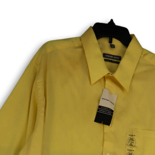 NWT Mens Yellow Collared Classic Fit Wrinkle Free Dress Shirt Sz 18.5 34/35 image number 3