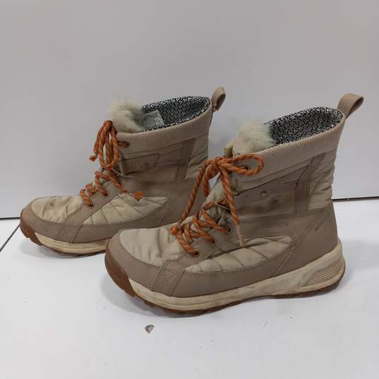 Columbia Women's Beige Snow Boots Size 9 image number 2
