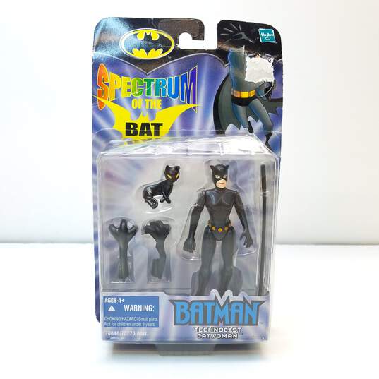 Lot of 3 Vintage Hasbro Spectrum of the Bat Batman Action Figures image number 2
