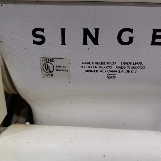 Singer Sewing Machine in Case image number 5