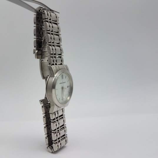 Burberry Swiss 12242 27mm Silver Analog Date Watch 66g image number 7