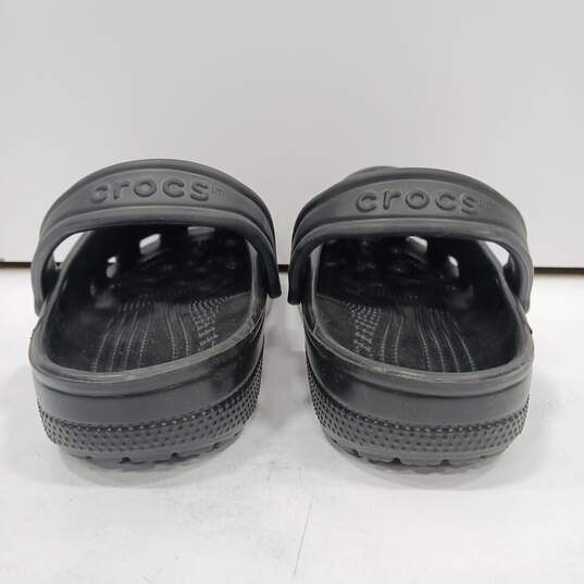 Women's Crocs Black Clogs Sz W9 image number 4