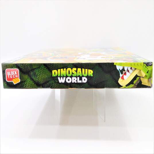 Block Tech Dinosaur World Block Kit - 1,000 Piece image number 4