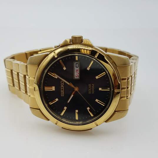 Seiko Solar 100M V158-0AD0 Men's Day/Date Watch Works Great Has A Scratch  On The Face (#0188AM) On Jan 15, 2023 Annzstiques Auction House In NY |  