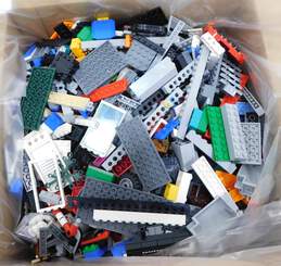 6.4 LB Lego Mixed Pieces Bulk Box alternative image