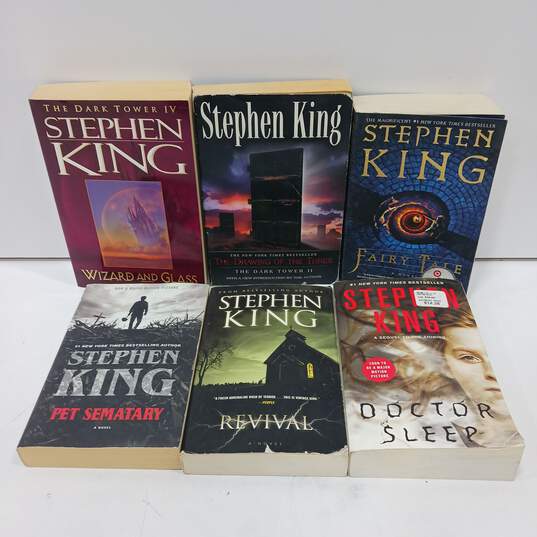 Lot of 6 Paperback Stephen King Novels image number 1