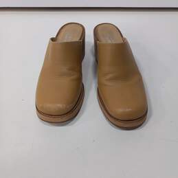 White Mountain Clog Shoes Size 7.5