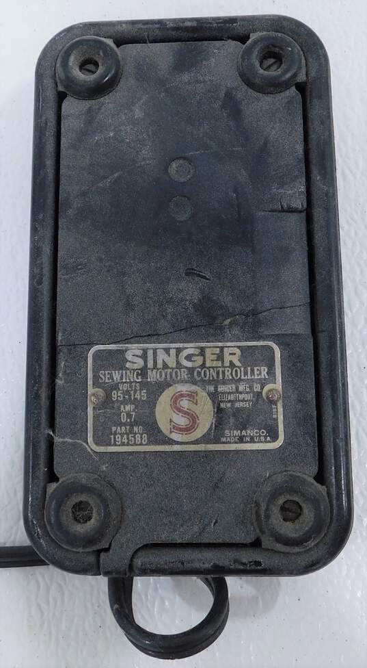 1951 Singer 15 Electric Sewing Machine With Pedal image number 5