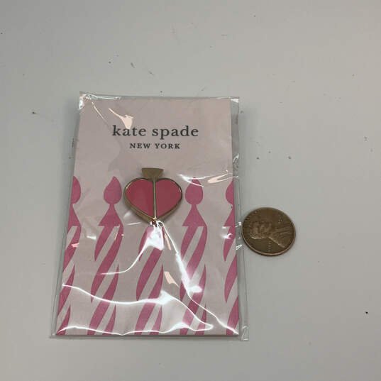Designer Kate Spade Gold-Tone Pink Heart Shape Classic Brooch Pin image number 3