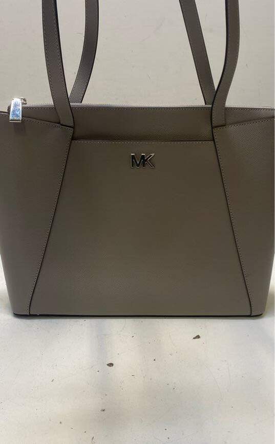 Michael Kors Maddie Gray Crossgrain Leather Tote Bag image number 1