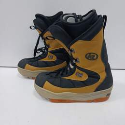 K2 Women's Sherpa Clicker Snowboard Boots Size 9M alternative image