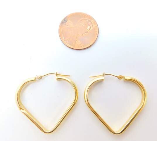 14K Yellow Gold Heart Shaped Hoop Earrings 1.4g image number 7