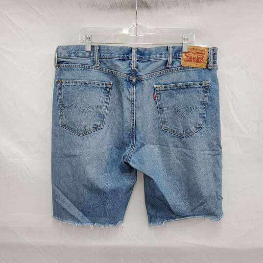 Lev's 511 MN's Cotton Denim Blue Cut Off Shorts Size 40 image number 2