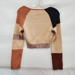 NWT LE LIS WM's Taupe Color Block Cropped Long Sleeve Sweater Top Size M alternative image