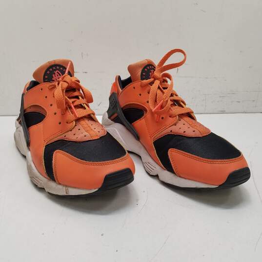 Nike Air Huarache Hot Curry Men's Athletic Shoes Size 8 image number 3