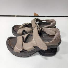 Z-Coil Women's Brown Leather Sandals Size 6 alternative image