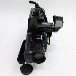 Vintage Panasonic OmniMovie VHS HQ PV-330D Camcorder w/ Case alternative image