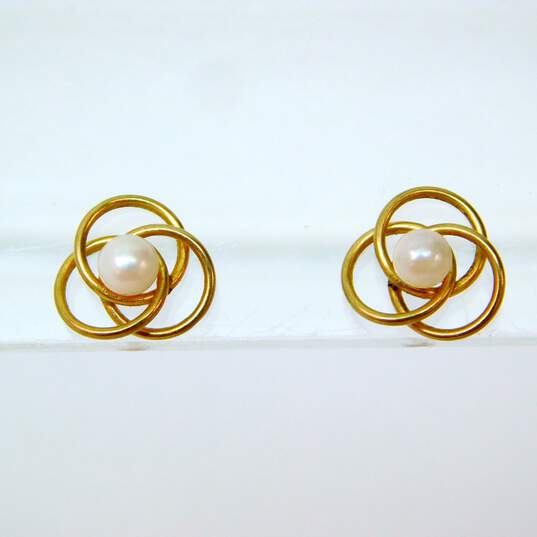 14K Yellow Gold White Pearl Interlocking Circles Post Earrings 0.6g image number 2
