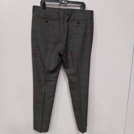 Banana Republic Gray Pants Slim Fit Size 38x32 image number 2