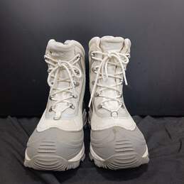 Colombia USA Womens  White Winter  Boots Sz 8