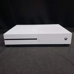 Microsoft White/Black Model 1681 Xbox One S Video Game Console alternative image