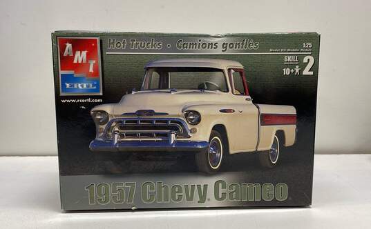 Amt Ertl 1957 Chevy Cameo 1:25 Model Kit image number 1