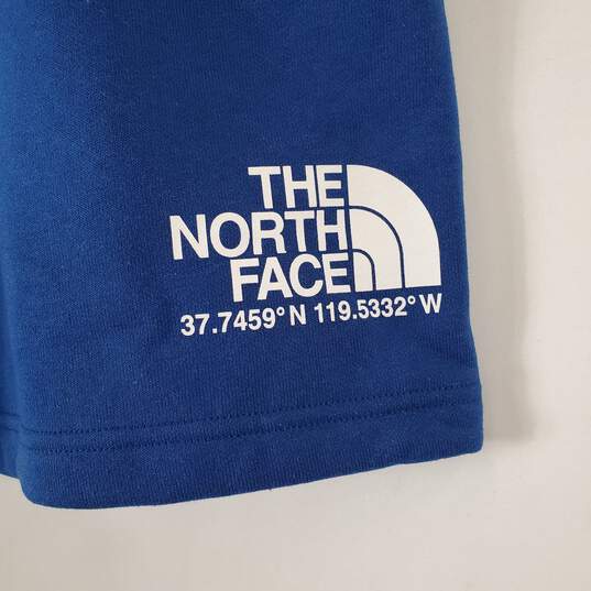 The North Face Men's Blue Shorts SZ M NWT image number 2