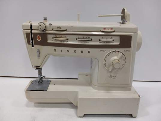 Singer Sewing Machine In Case image number 2