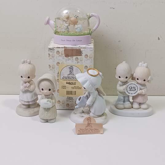5 Piece Assorted Precious Moments Figurines image number 1