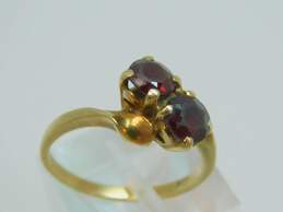 10K Yellow Gold Garnet Ring 2.6g