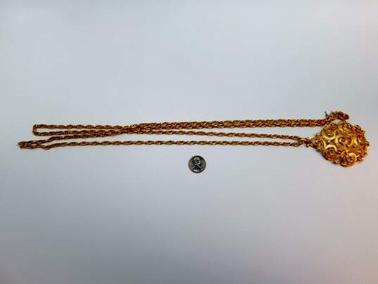 Vintage Crown Trifari Gold Tone Scrolled Pendant Necklace 67.0g image number 3