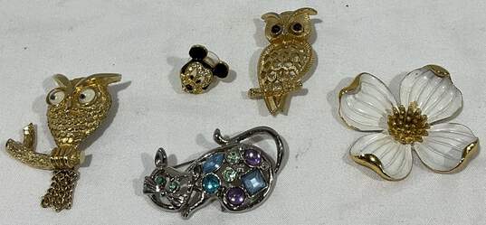 Assorted Fashion Jewelry image number 1