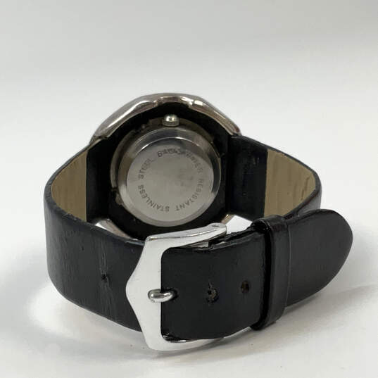 Designer Silpada Sterling Silver Round Dial Hammered Analog Wristwatch image number 2