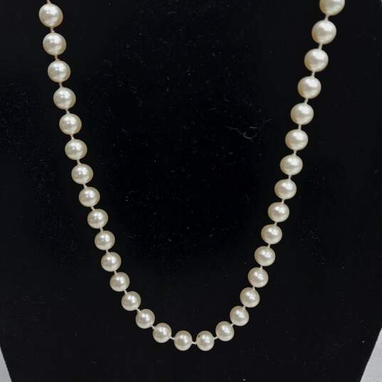 Assorted Faux Pearls & Gold Tone Fashion Costume Jewelry Set image number 3