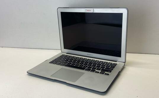 Apple MacBook Air (13" A1466) Wiped image number 3