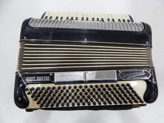Universal Incorporated Brand Student Master Model 41 Key/120 Button Black Piano Accordion image number 3