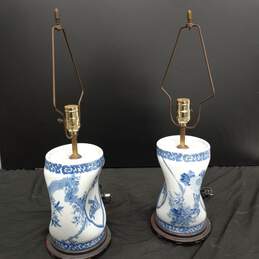 Pair Of Vintage Chinese Porcelain Concave Blue/White Lamps alternative image