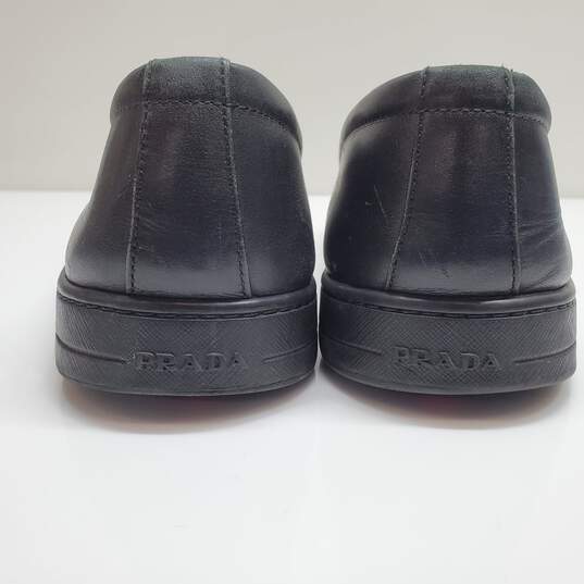 AUTHENTICATED MEN'S PRADA LEATHER SLIP ON LOAFERS SIZE 10 image number 4